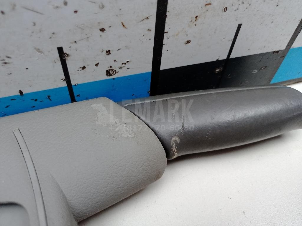 Рычаг стояночного тормоза