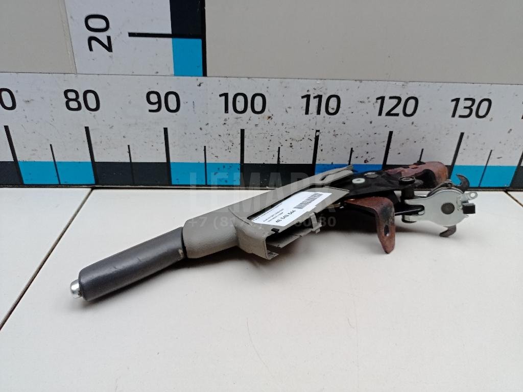 Рычаг стояночного тормоза