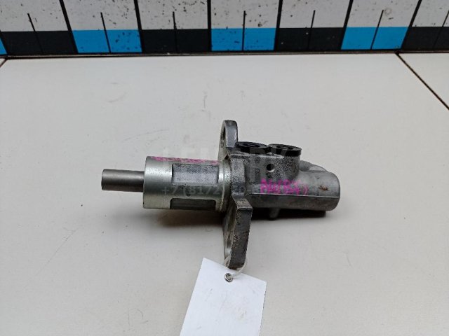 Цилиндр тормозной главный