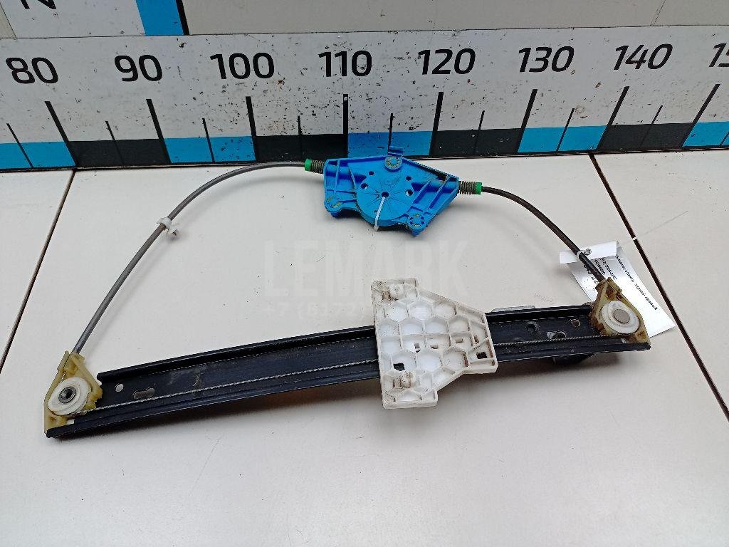 Стеклоподъемник электр. задний правый