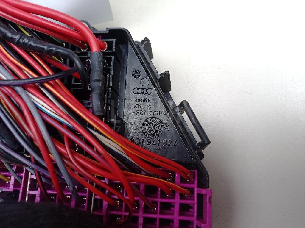 Блок предохранителей