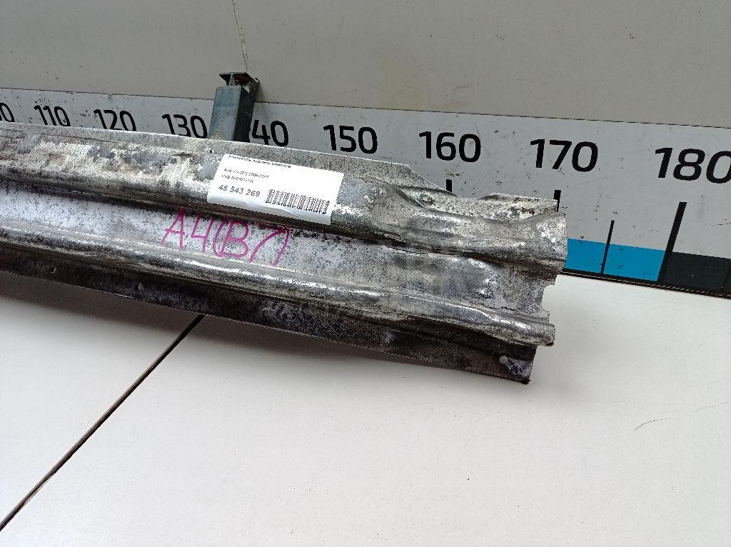 Усилитель заднего бампера