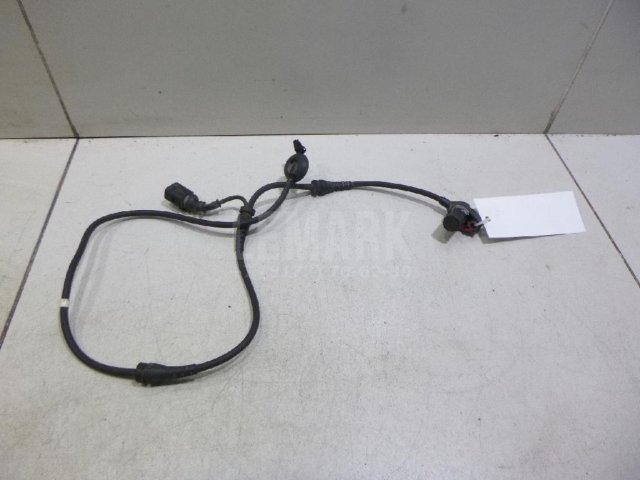 Датчик ABS передний