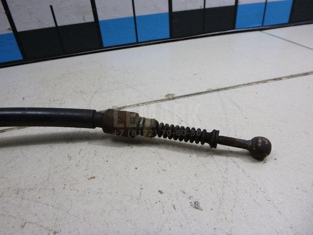 Трос стояночного тормоза правый