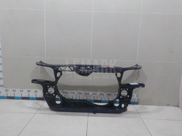 Панель передняя