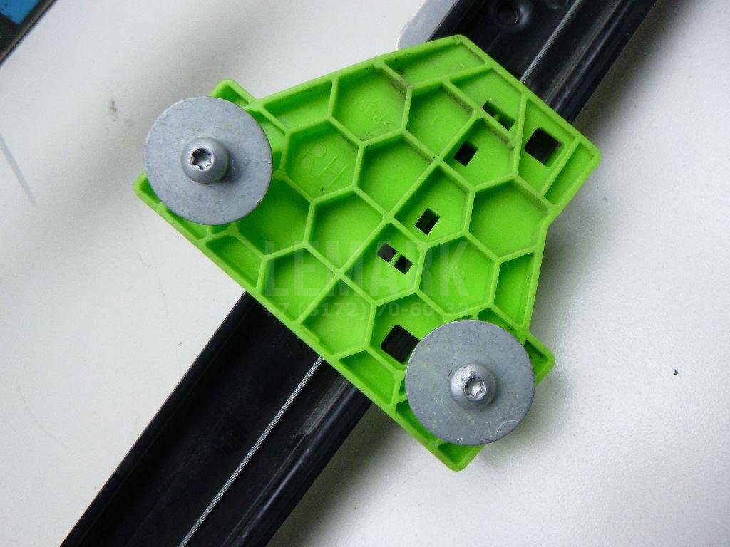 Стеклоподъемник электр. задний правый