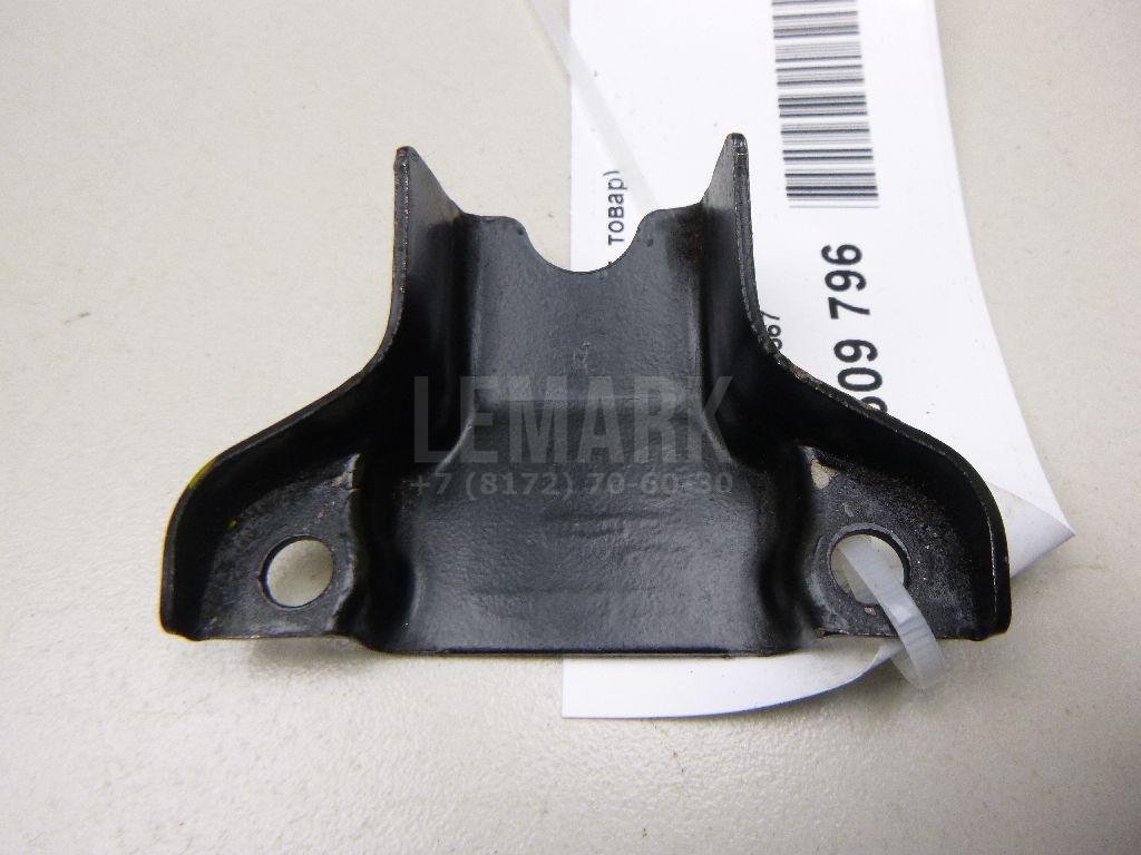 Кронштейн (сопут. товар) для  Audi 80/90 [B3] 1986-1991