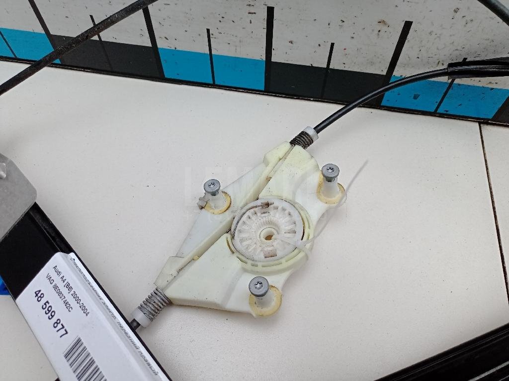 Стеклоподъемник электр. передний правый