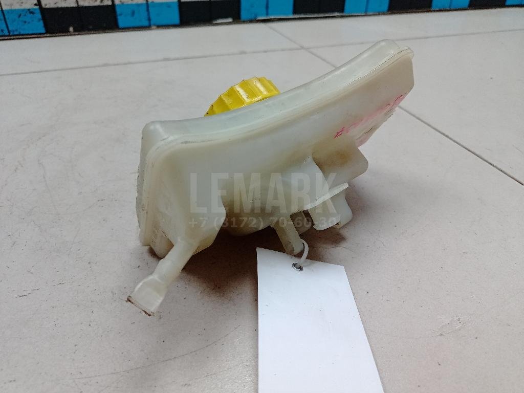 Бачок главного тормозного цилиндра