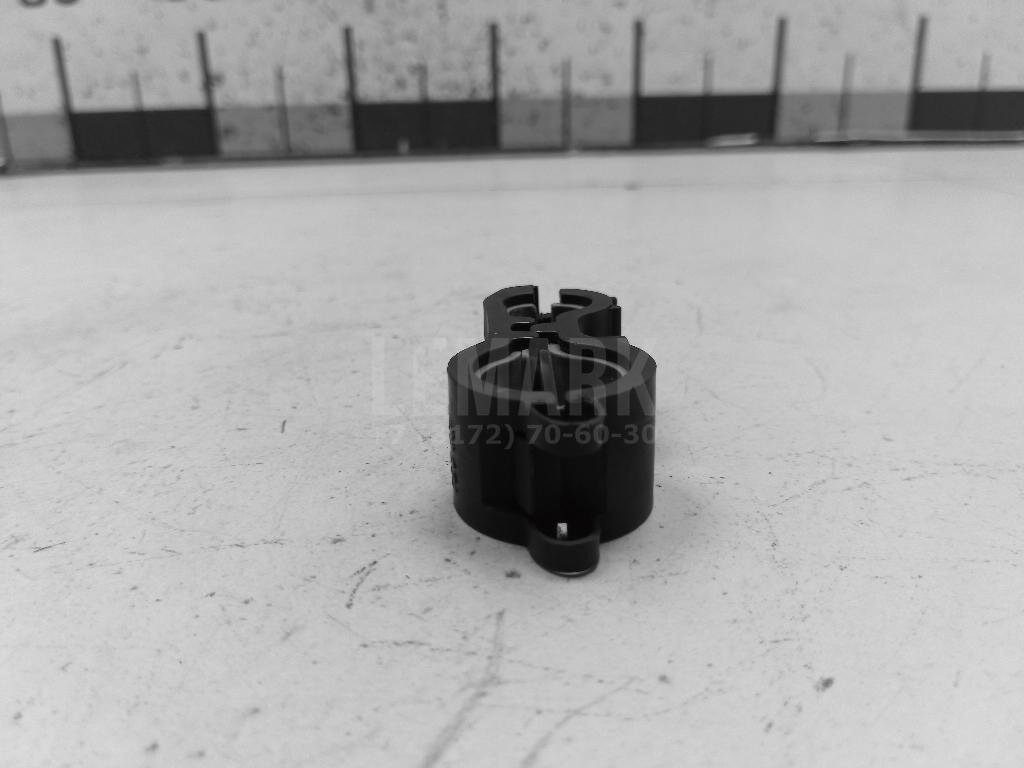 Кронштейн (сопут. товар)