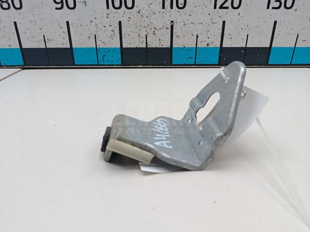 Кронштейн (сопут. товар)