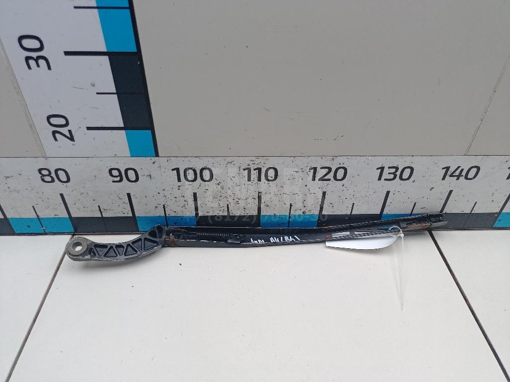 Поводок стеклоочистителя передний левый