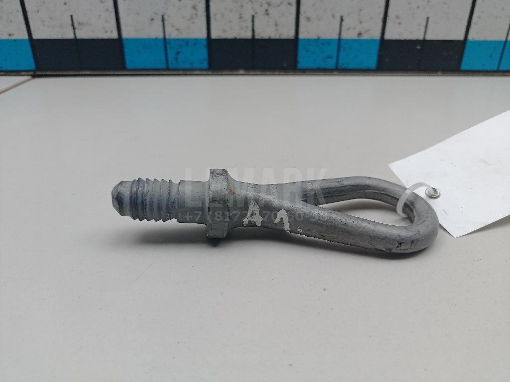 Крюк буксировочный