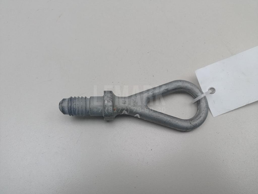 Крюк буксировочный