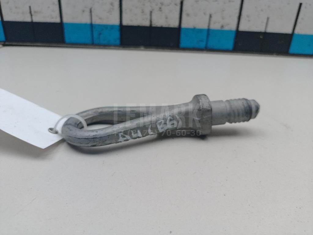 Крюк буксировочный