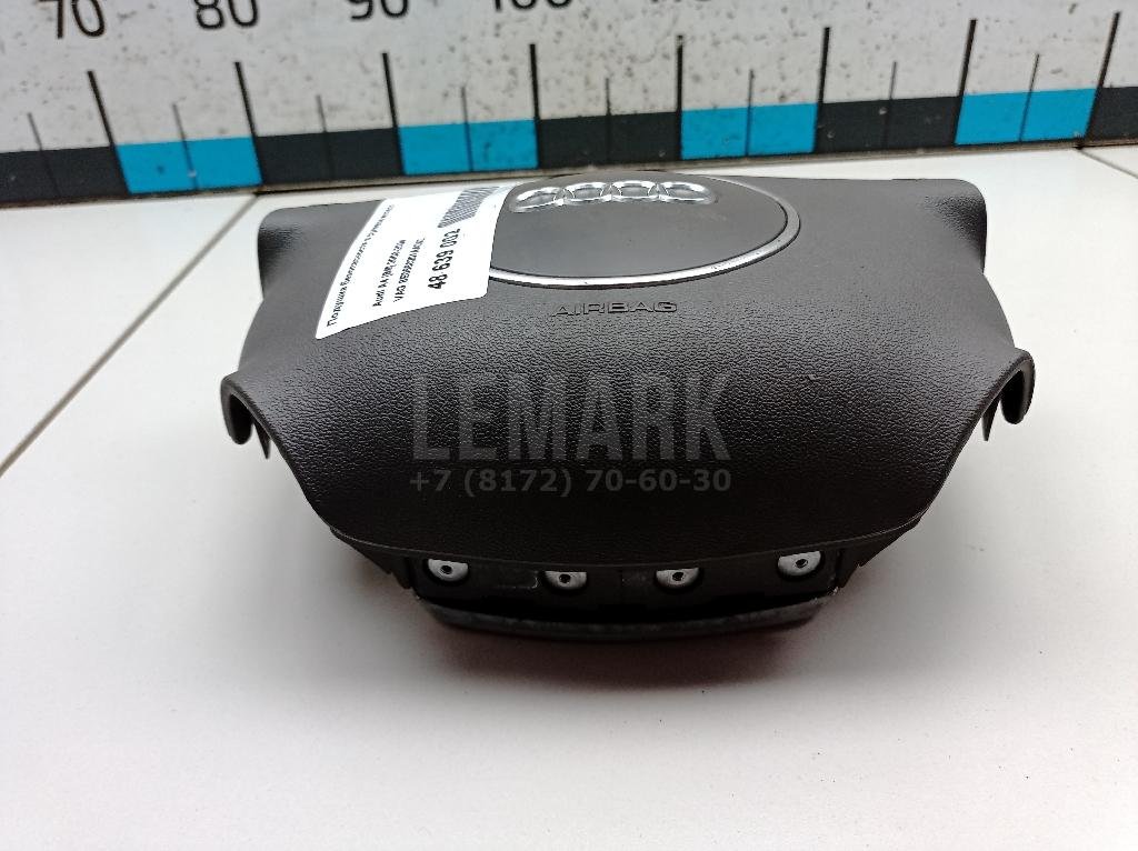 Подушка безопасности в рулевое колесо