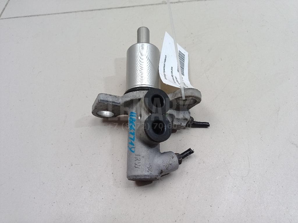 Цилиндр тормозной главный