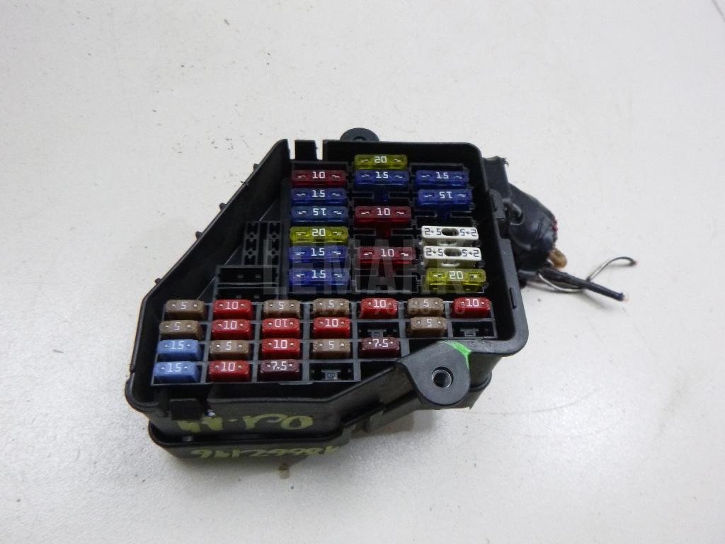 Блок предохранителей