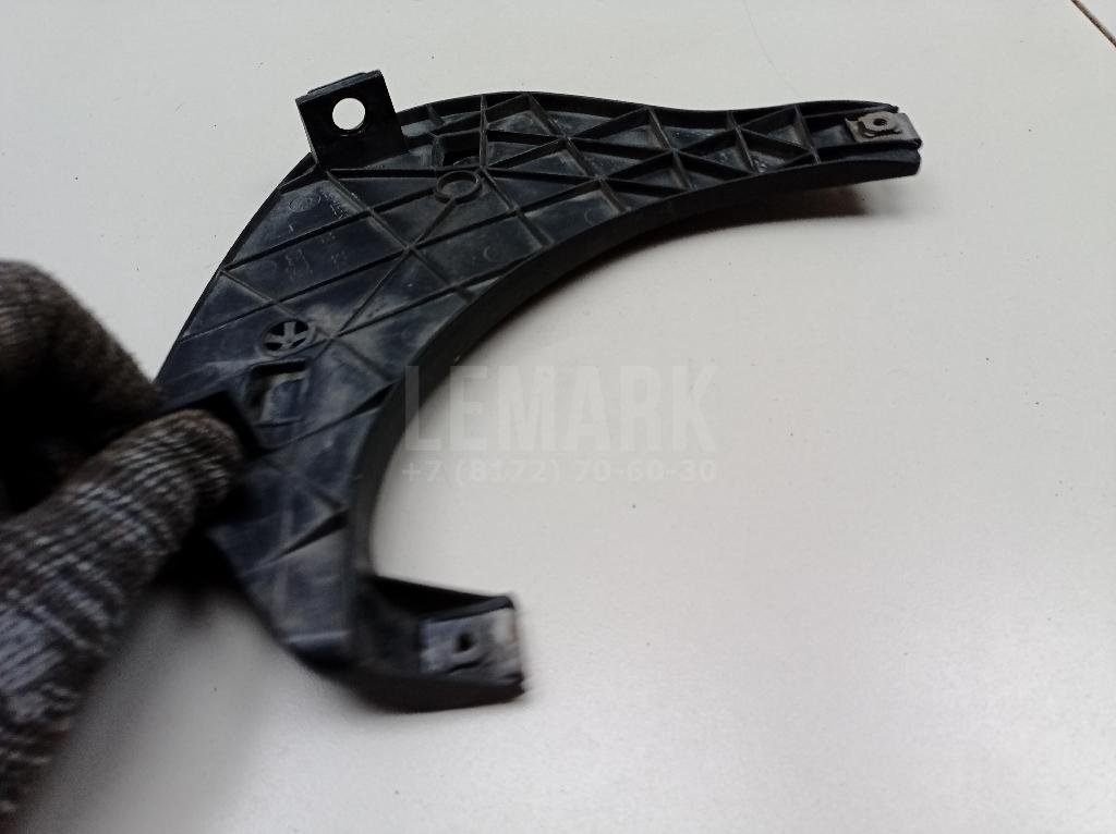 Кронштейн фар левый