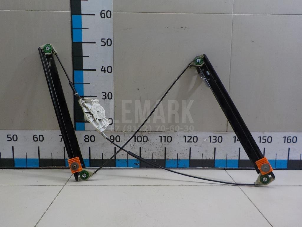 Стеклоподъемник электр. передний правый