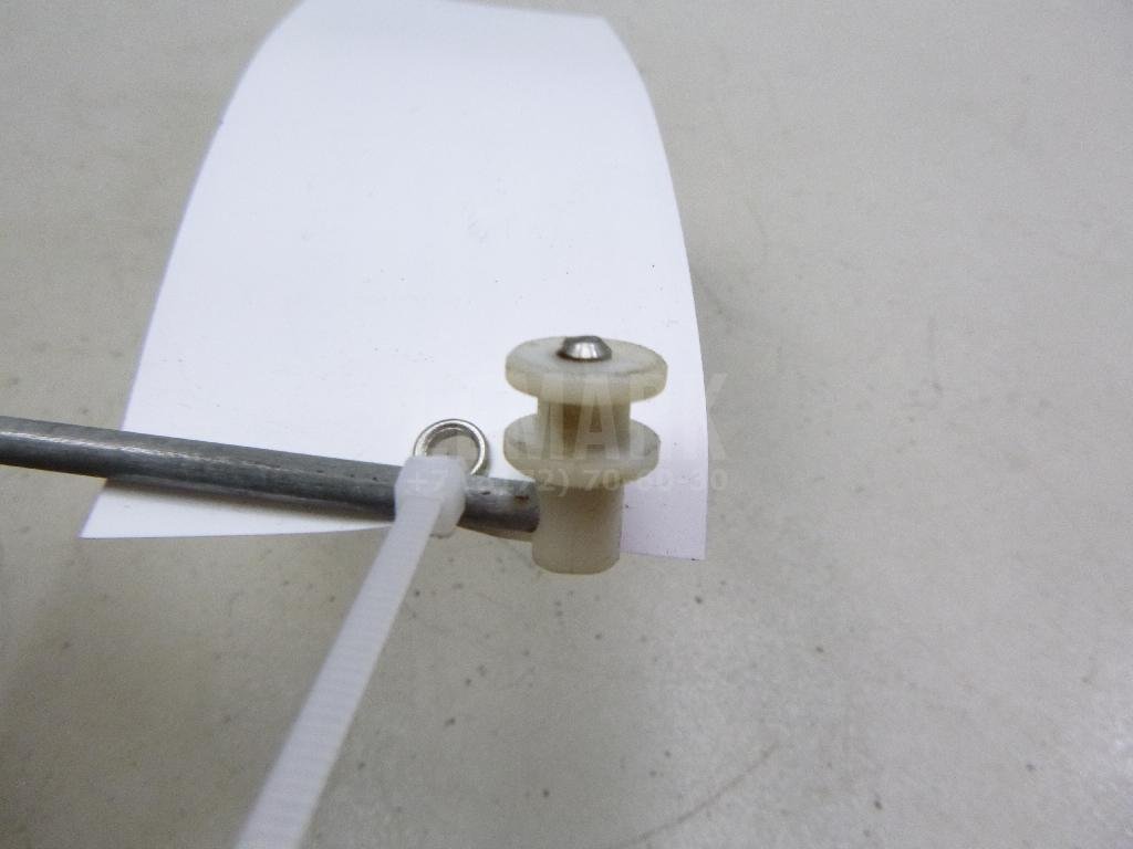 Тяга замка багажника