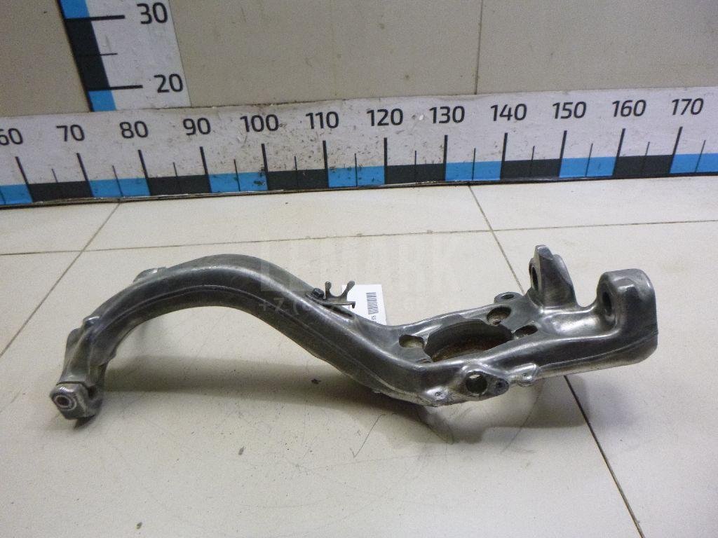 Кулак поворотный передний правый