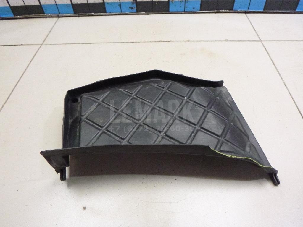 Крышка салонного фильтра