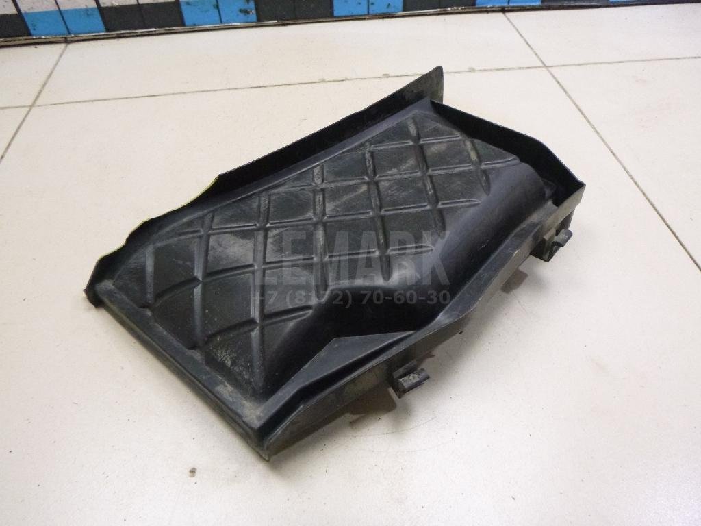 Крышка салонного фильтра