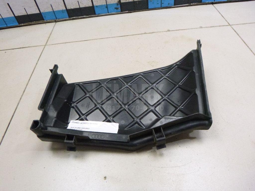 Крышка салонного фильтра