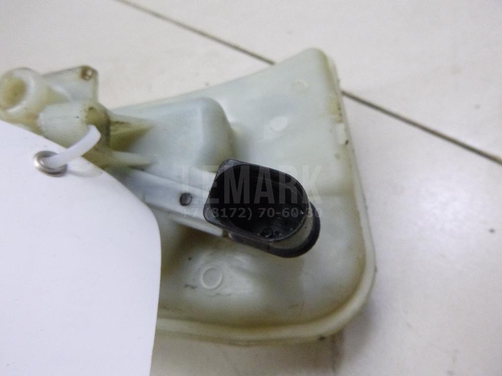 Бачок главного тормозного цилиндра