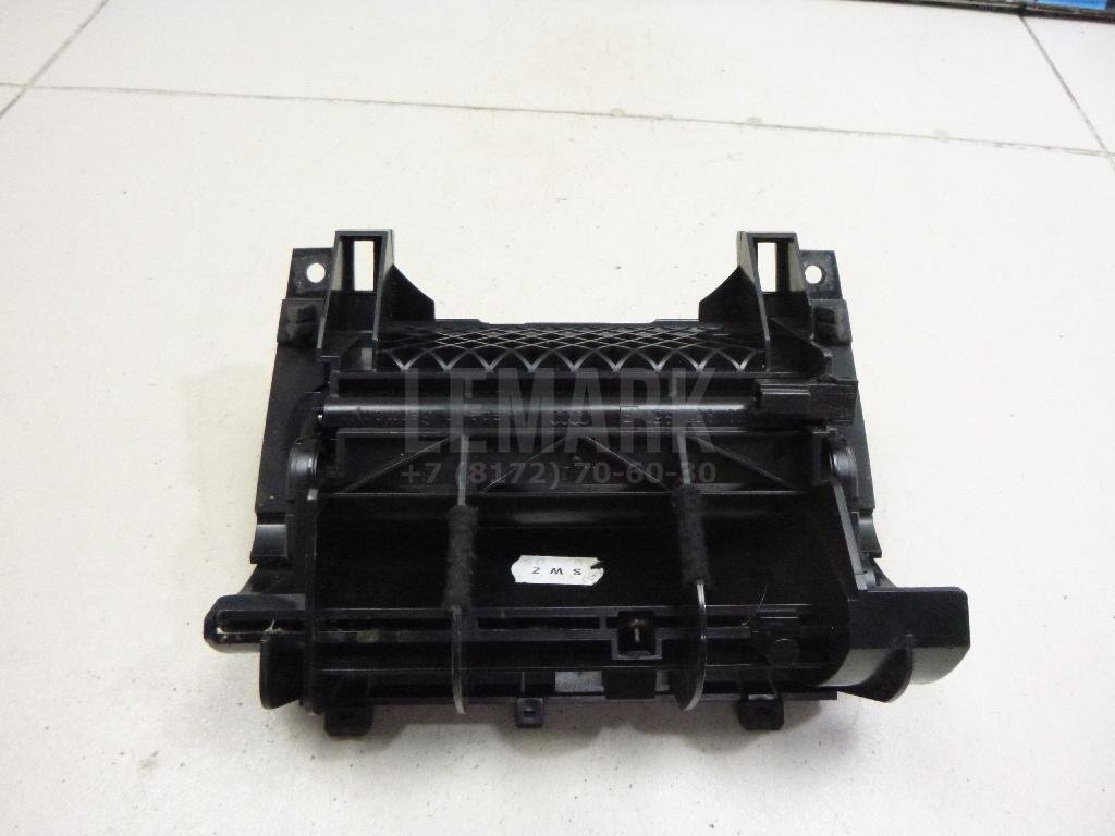 Пепельница передняя