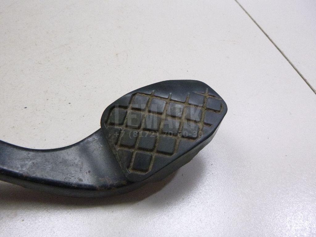 Педаль тормоза