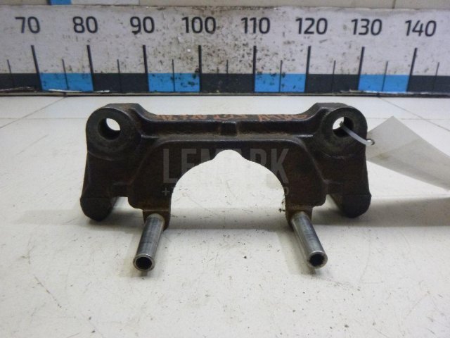Скоба суппорта переднего
