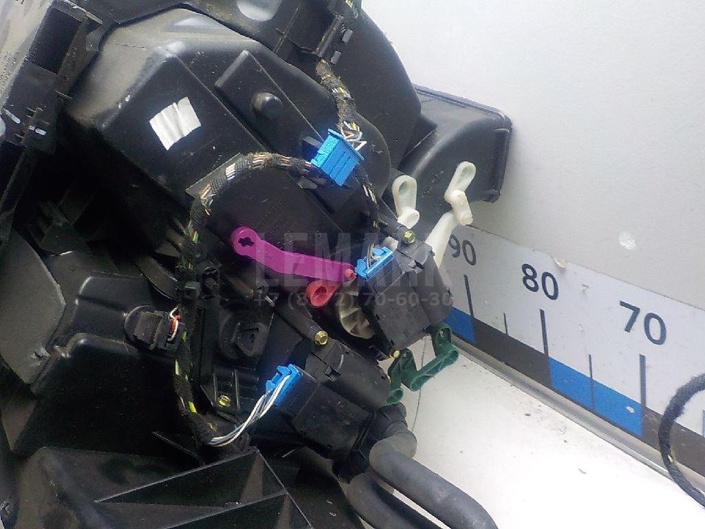 Моторчик отопителя для  Audi A1 (8X) 2010-2018