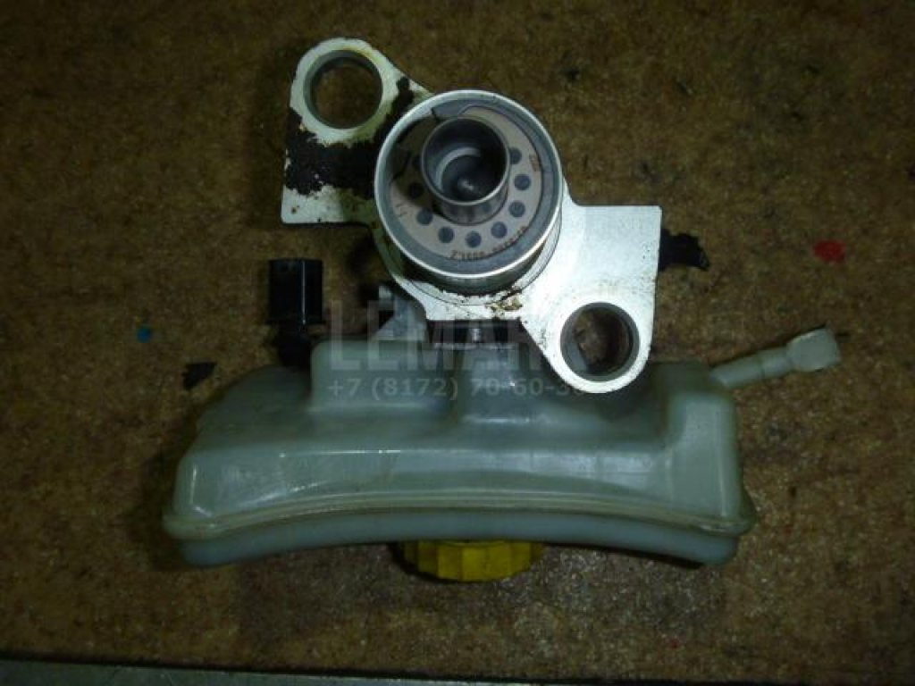 Цилиндр тормозной главный