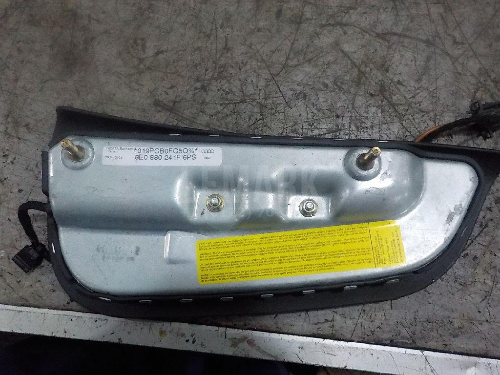 Подушка безопасности боковая (в сиденье)