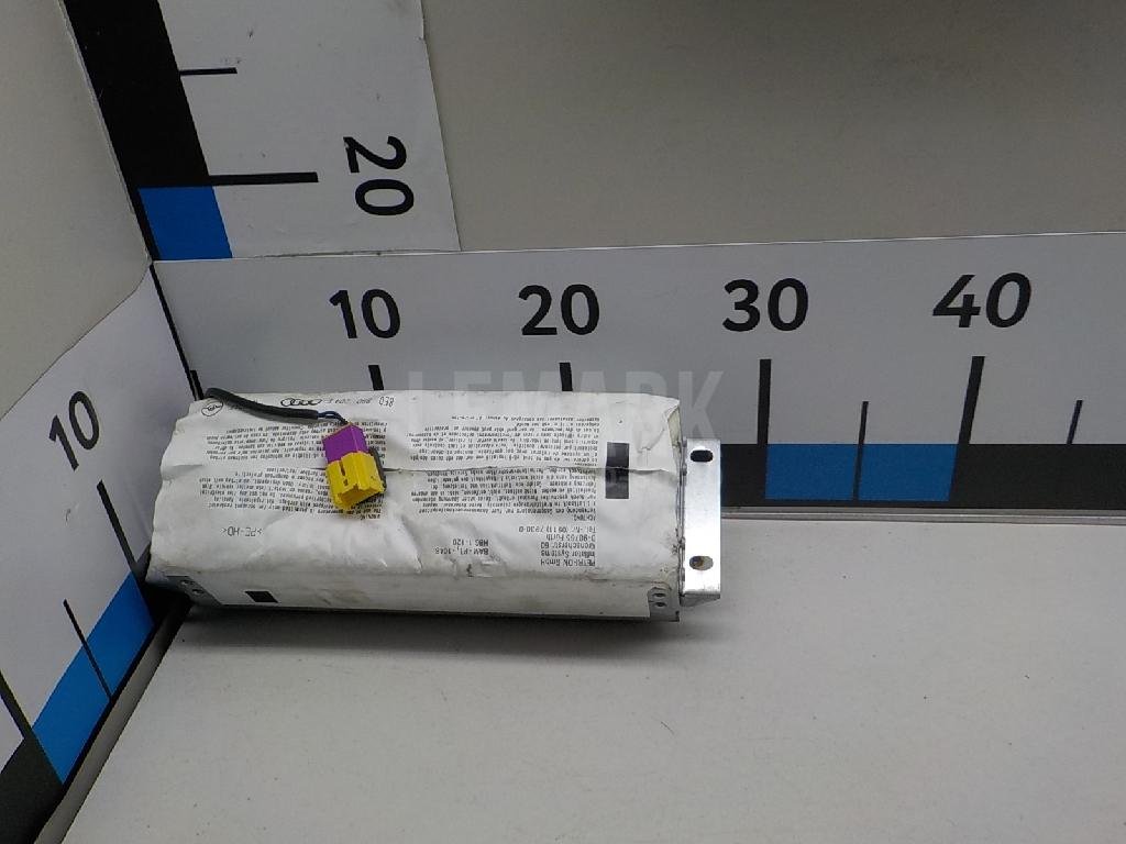 Подушка безопасности пассажирская (в торпедо)