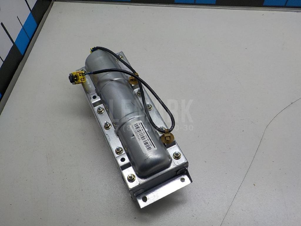 Подушка безопасности пассажирская (в торпедо)