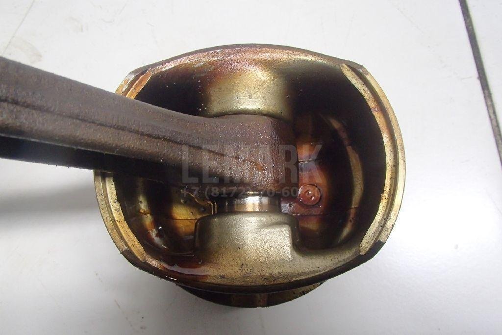 Поршень с шатуном