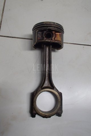 Поршень с шатуном