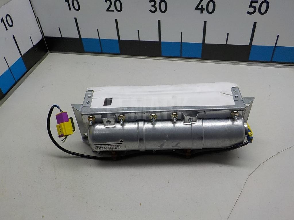 Подушка безопасности пассажирская (в торпедо)