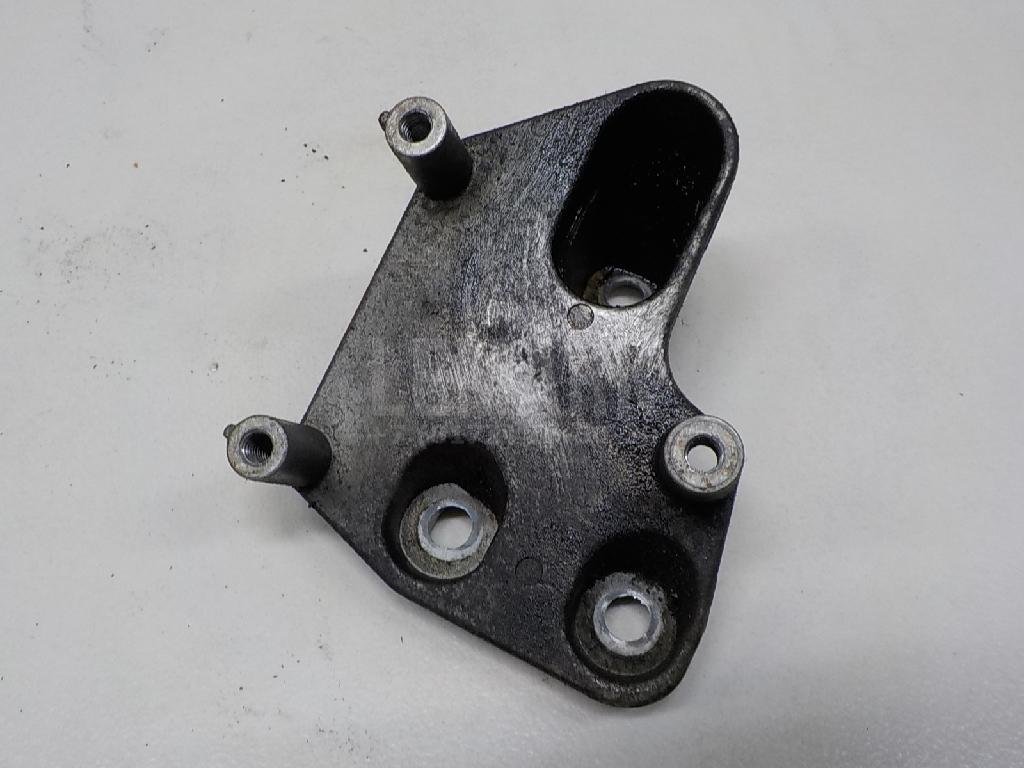 Кронштейн коммутатора