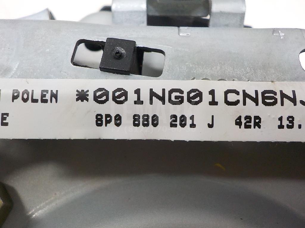 Подушка безопасности в рулевое колесо