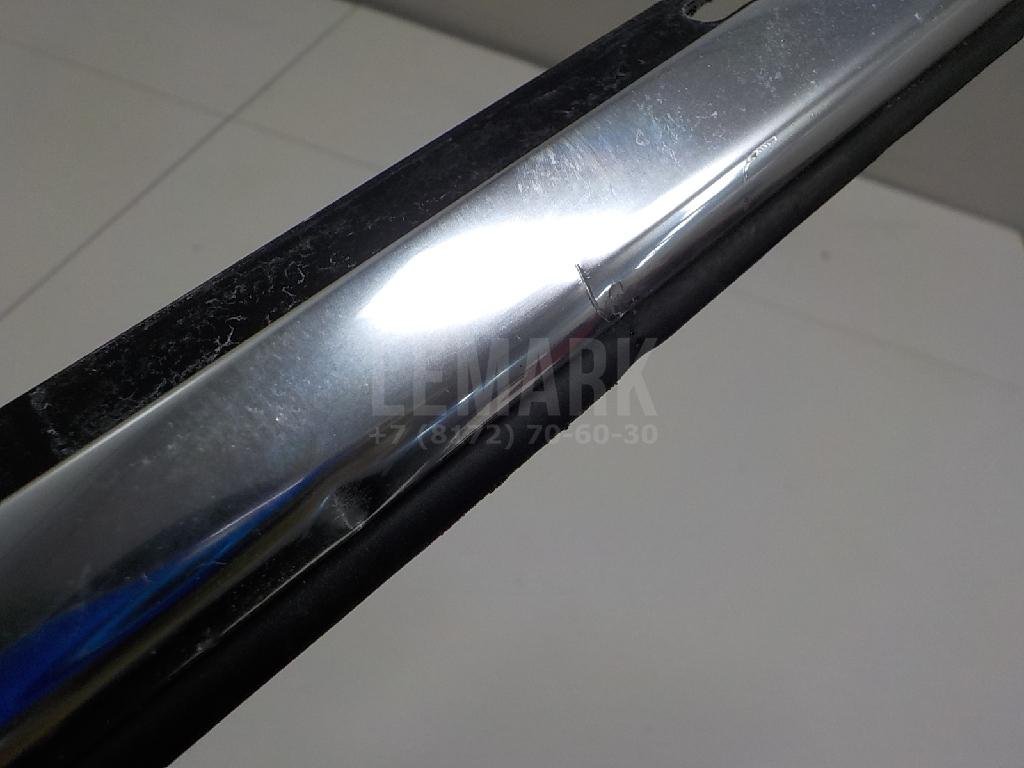 Накладка стекла переднего левого