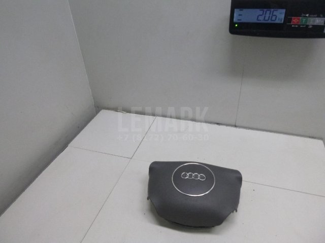 Подушка безопасности в рулевое колесо