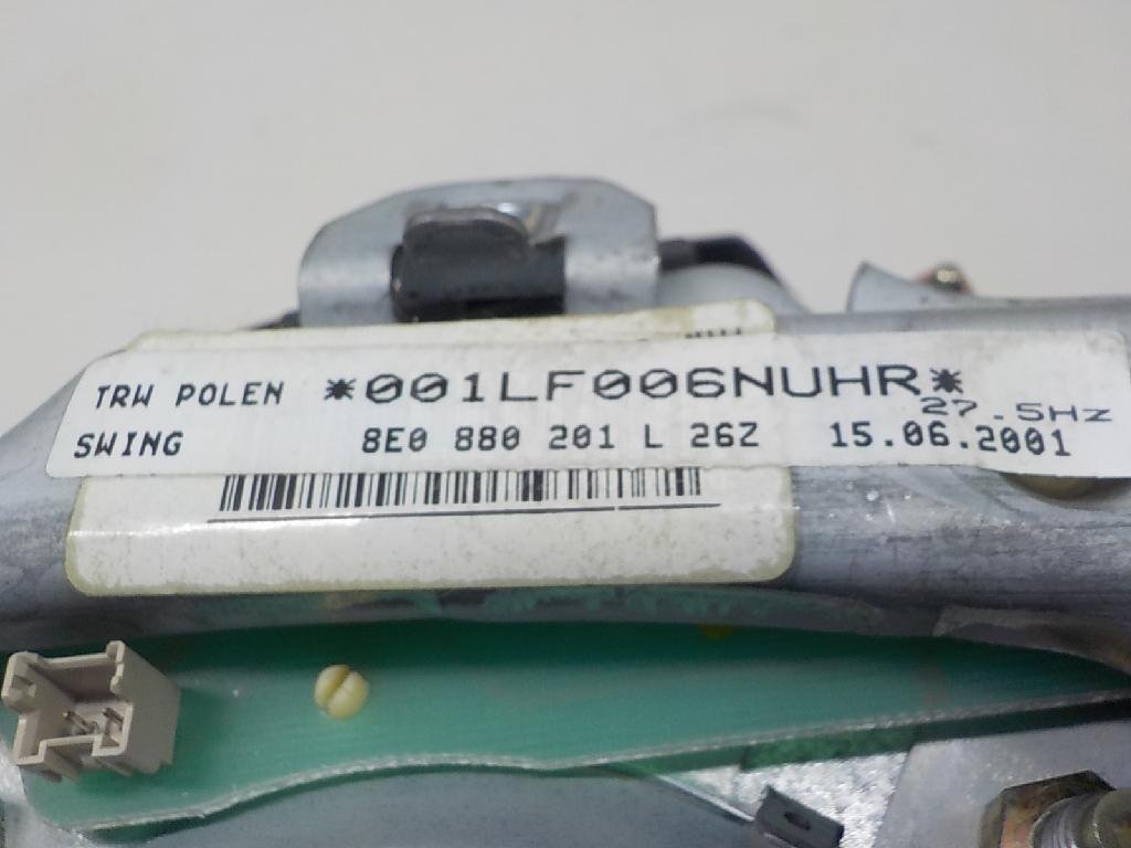 Подушка безопасности в рулевое колесо