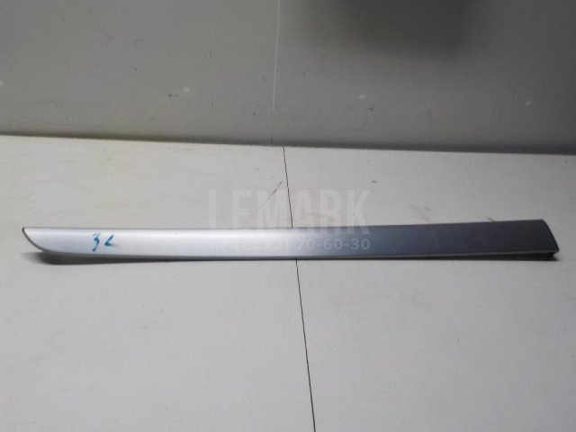 Накладка двери задней левой