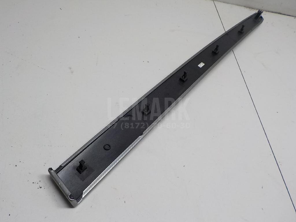 Накладка двери задней левой