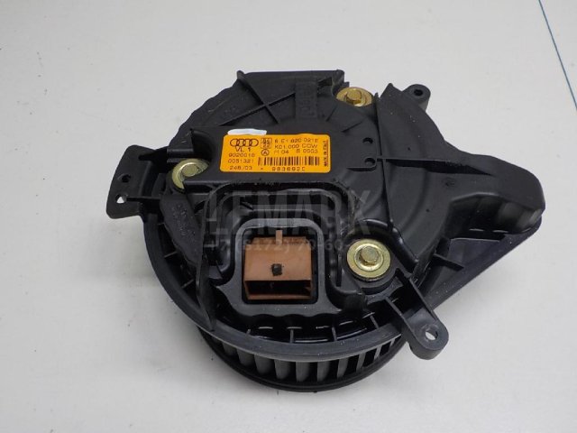 Моторчик отопителя