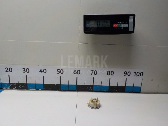 Кронштейн заднего бампера